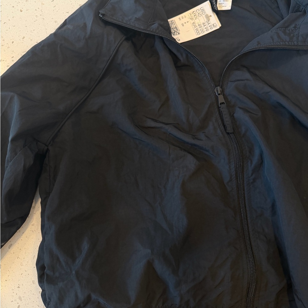 H&M light windbreaker jacket - Picture 3 of 3